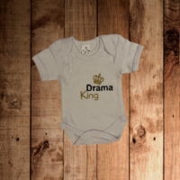 Romper met tekst 'Drama King' | Grappige babykleding | Uniek kraamcadeau